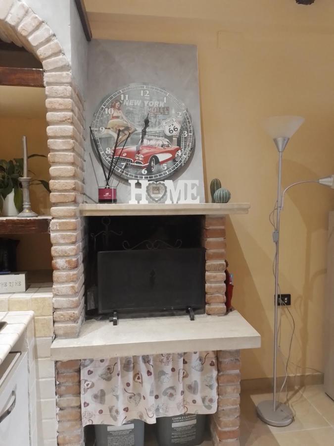 La Casa Dei Libri Villa Сутри Екстериор снимка